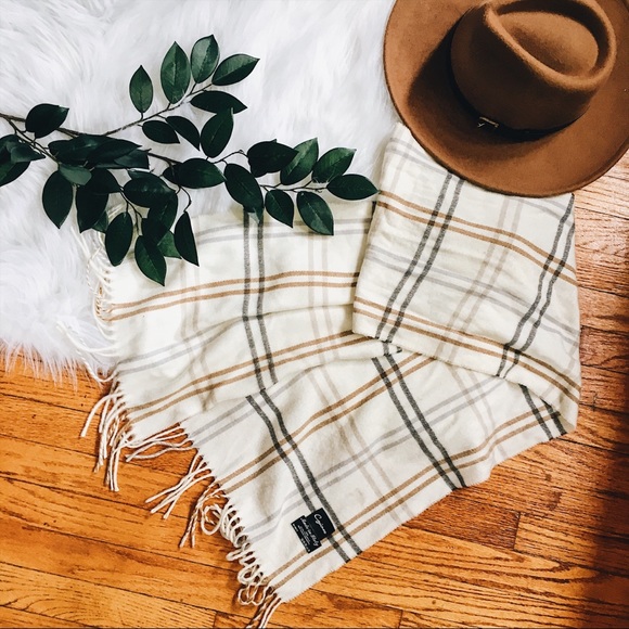 Accessories - Cejon • Soft Cozy Graph Cream Plaid Checked Scarf